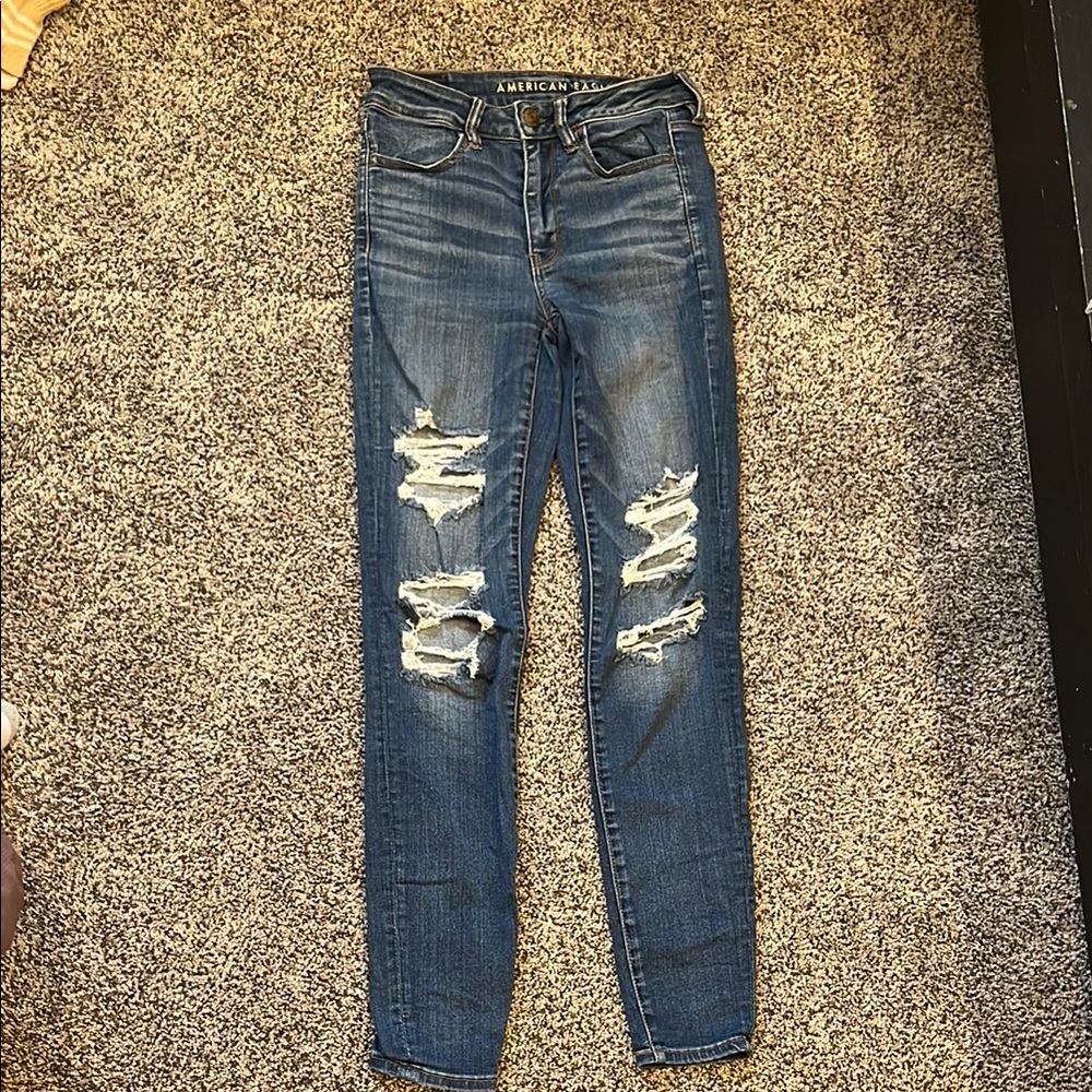American Eagle Outfitters Women's Blue Distressed Jeans